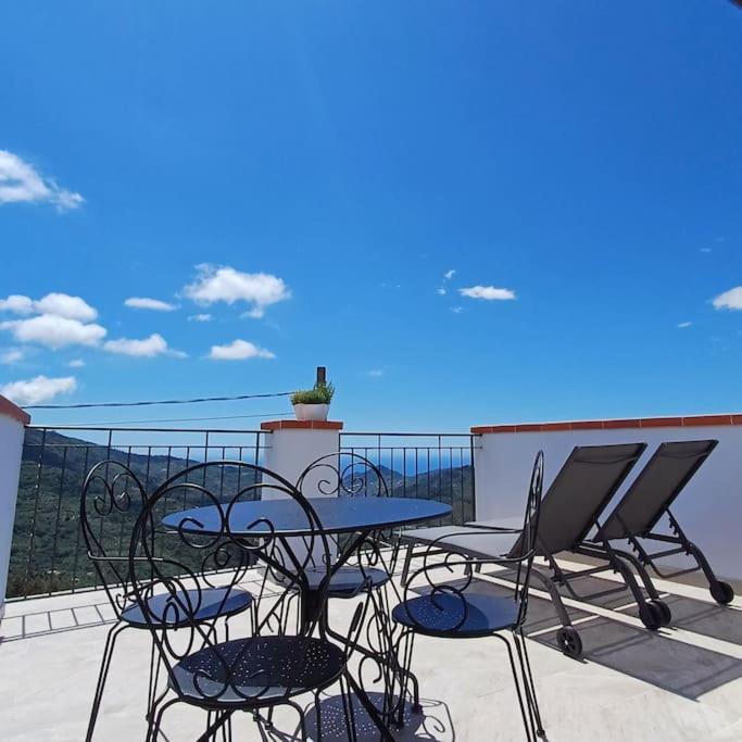 La Dimora Azzurra Villa Perinaldo Exteriör bild